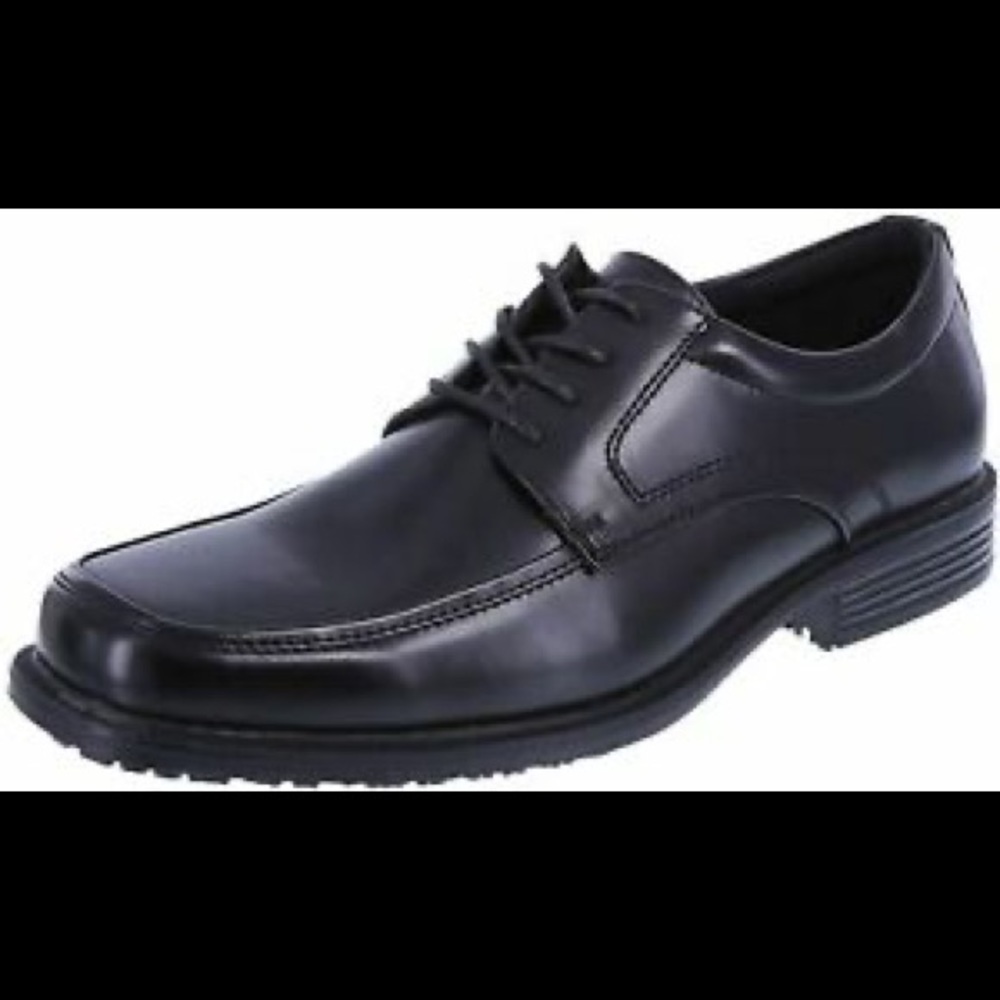 Dress shoes